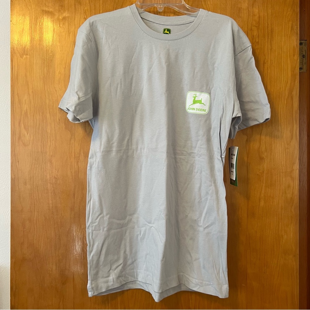 NWT John Deere Light Gray Short Sleeve Tee Size S